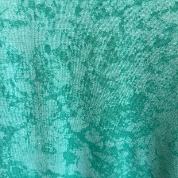 Tek Gear lightweight green V-neck tee, size XL - Picture 6 of 6